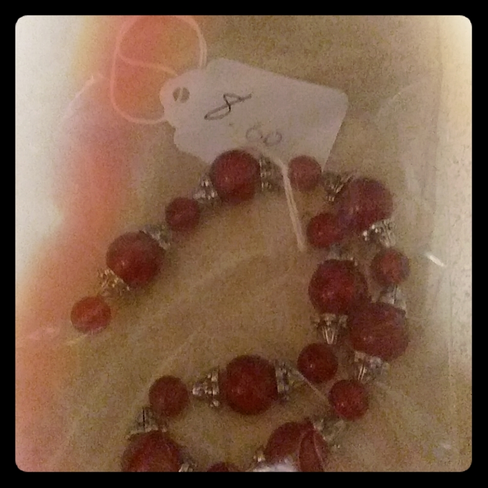 Red beaded keychain / Bracelet
